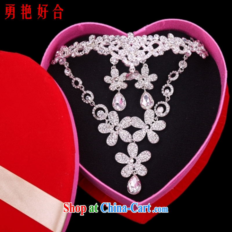 Yong-yan and 2015 new women jewelry Crown necklace earrings A 17 white