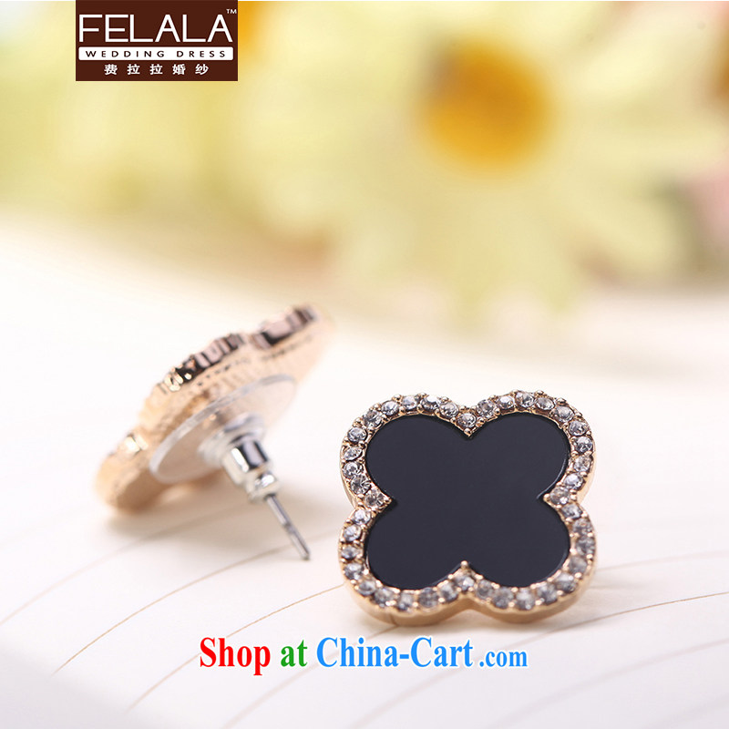temperament black lucky 4, ear staple Korean-style classic design exquisite floral rose gold earrings birthday, La wedding (FELALA), shopping on the Internet