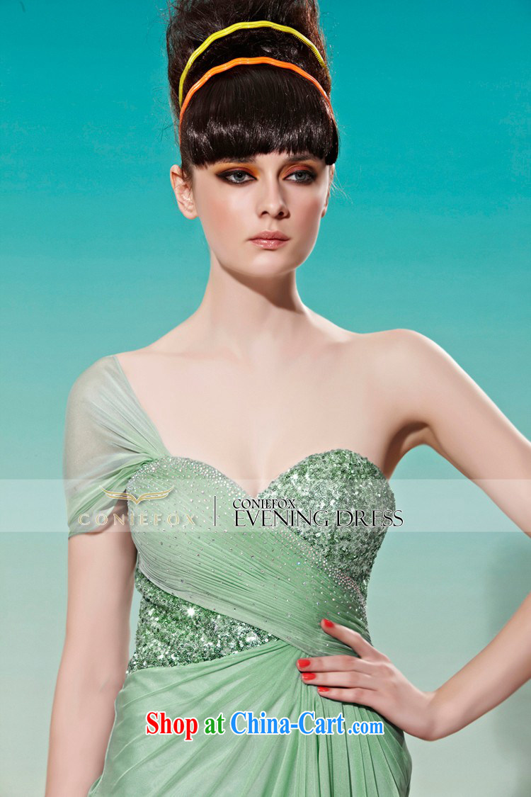 Creative Fox Evening Dress New Green show dress dress sense of the shoulder back exposed good evening banquet dress dresses 56,960 green XXL pictures, price, brand platters! Elections are good character, the national distribution, so why buy now enjoy more preferential! Health